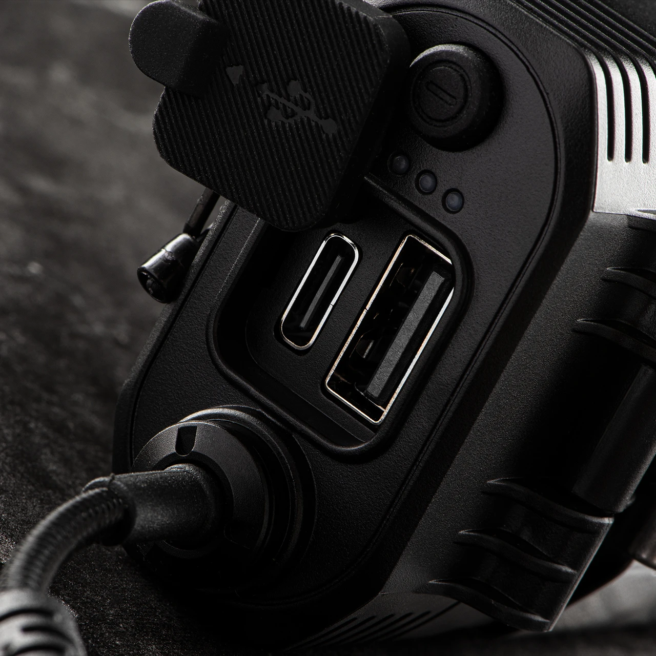 Fenix HP30R V2.0 Rechargeable Headlamp 4 Fenix HP30R V2.0 Rechargeable Headlamp - Image 4