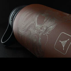 TAD Edition Earthwell 32oz Insulated Sierra Red 10 TAD Edition Earthwell 32oz Insulated Sierra Red -Nitecore Store TAD EAR 32 TOP SKU REDdet2 04779.1640873567.1280.1280 07958.1640874400